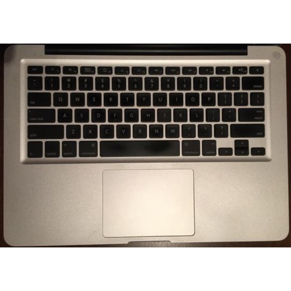 MacBook Pro Laptop Computer - Picture 3 of 6